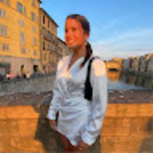 Meet your Posher, Andrea